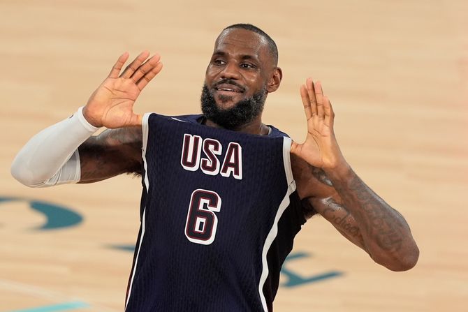 Košarka Francuska – SAD, finale, Pariz OI , Olimpijske igre 2024, Lebron Džejms Košarka Francuska – SAD, finale, Pariz OI , Olimpijske igre 2024, Lebron Džejms