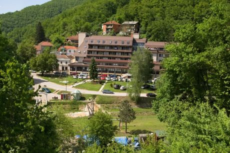 Sijarinska banja, hotel