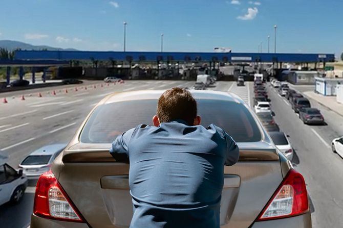 Granični prelaz Preševo guranje automobila Granični prelaz Preševo guranje automobila