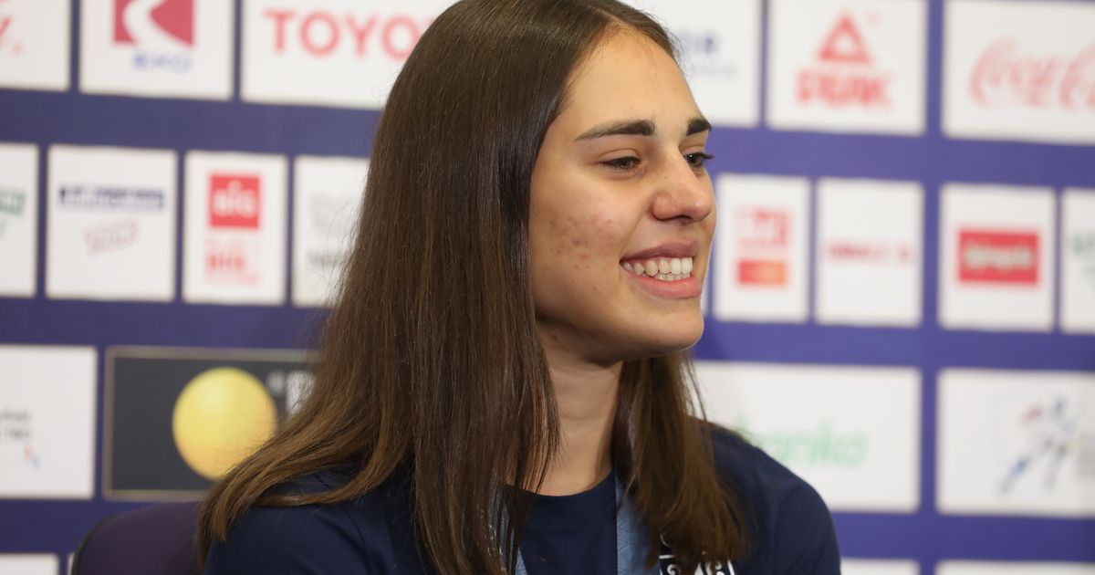 Predivna Aleksandra Perišić osvojila srebrnu medalju, devojk