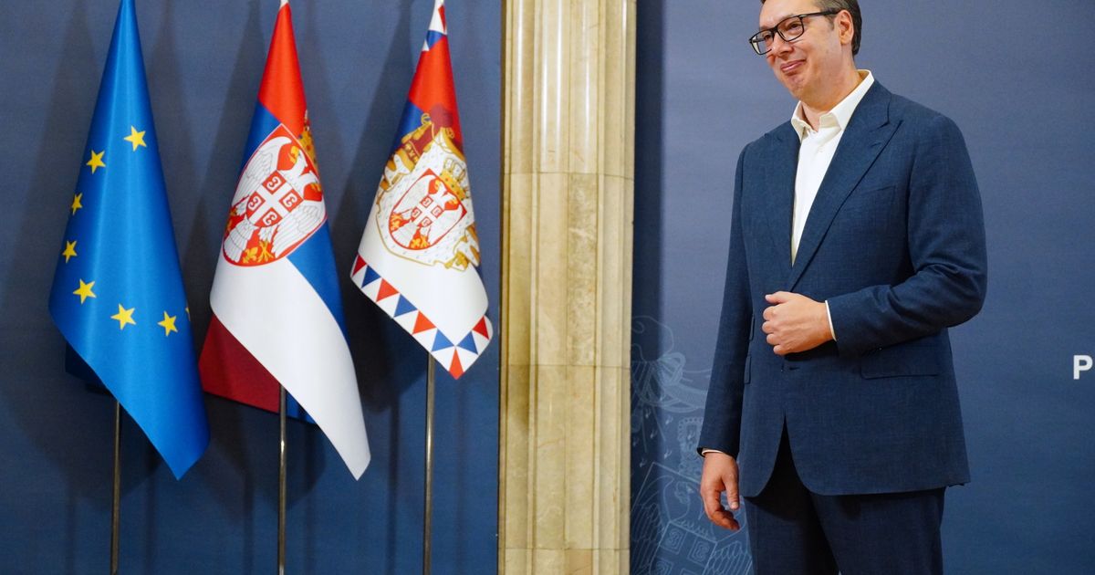 Aleksandar Vučić čestitao Zorani Arunović na osvojenoj srebrnoj medalji na Evropskom prvenstvu