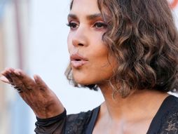 Halle Berry, Hali Beri