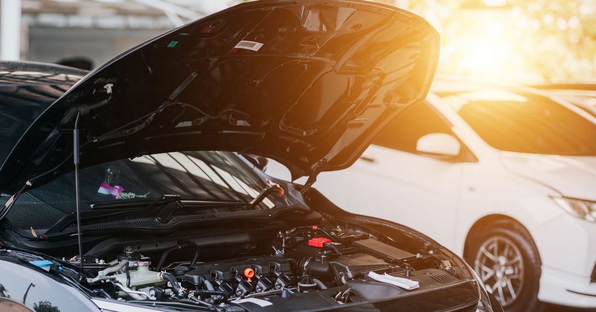 Da li verujete kolika je razlika u temperaturi belog automobila, u odnosu na tamnije: Ovo je neverovatno