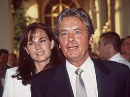 Alen Delon i Rosalie Rozali  van Breemen