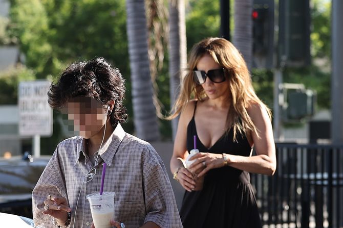 Dženifer Jennifer Lopez Dženifer Jennifer Lopez