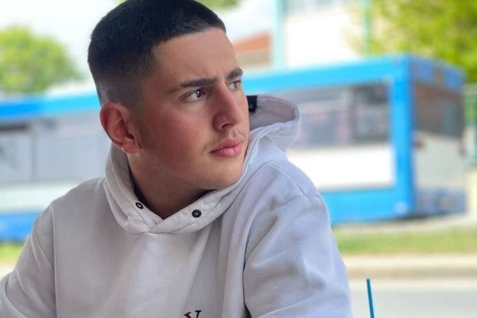 halkidiki nesreca Mladić koji je stradao u luna parku na Halkidikiju halkidiki nesreca Mladić koji je stradao u luna parku na Halkidikiju