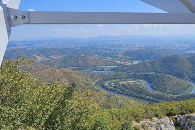 Stakleni vidikovac, skywalk, Ovčarsko-kablarska klisura Stakleni vidikovac, skywalk, Ovčarsko-kablarska klisura