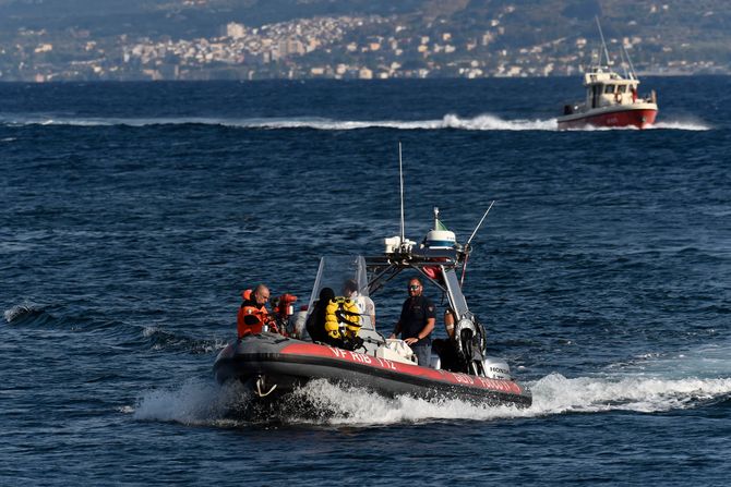 Potraga za nestalima sa jahte "Bajezian"