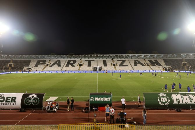 FK Partizan, FK Gent