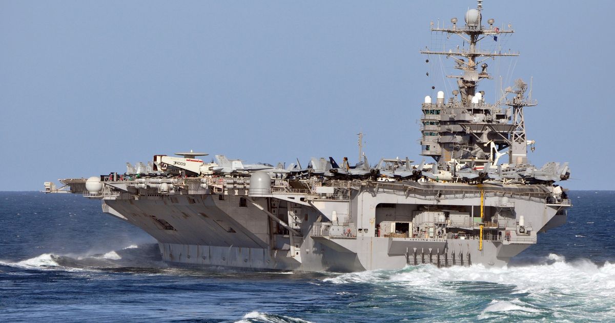 Kako se doprema hrana na USS Abraham Linkoln? Američki nosač aviona je trenutno usred okeana