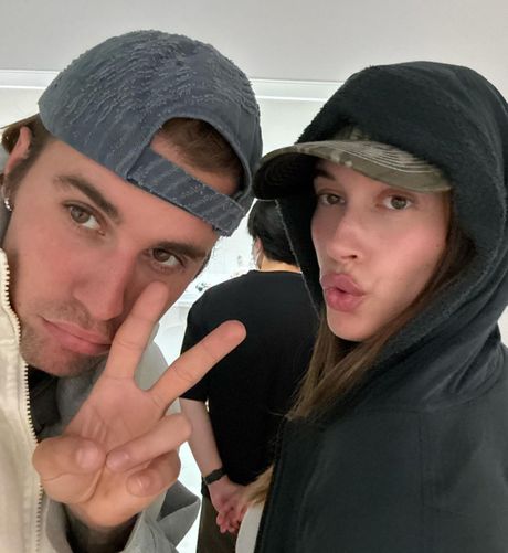 Hejli Biber Džastin Biber Hejli Biber Džastin Biber