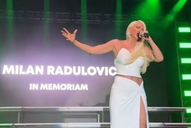 Jelena Karleuša Jelena Karleuša