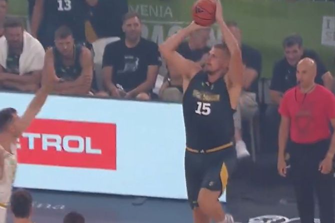 Nikola Jokić, Somber šafl