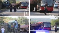 Dosad neviđeni snimak posle sudara autobusa i kamiona na Umki: Kadrovi lede krv u žilama