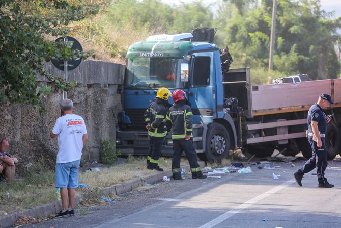 Saobraćajna nesreća Umka