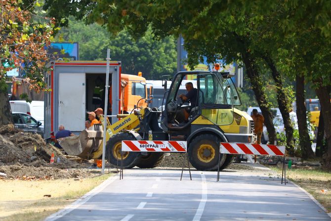 Radovi na kružnom toku Ušće