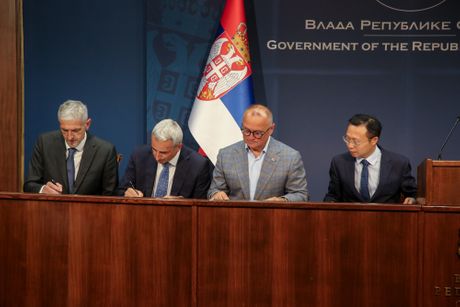 Goran Vesić, Potpisivanje ugovora