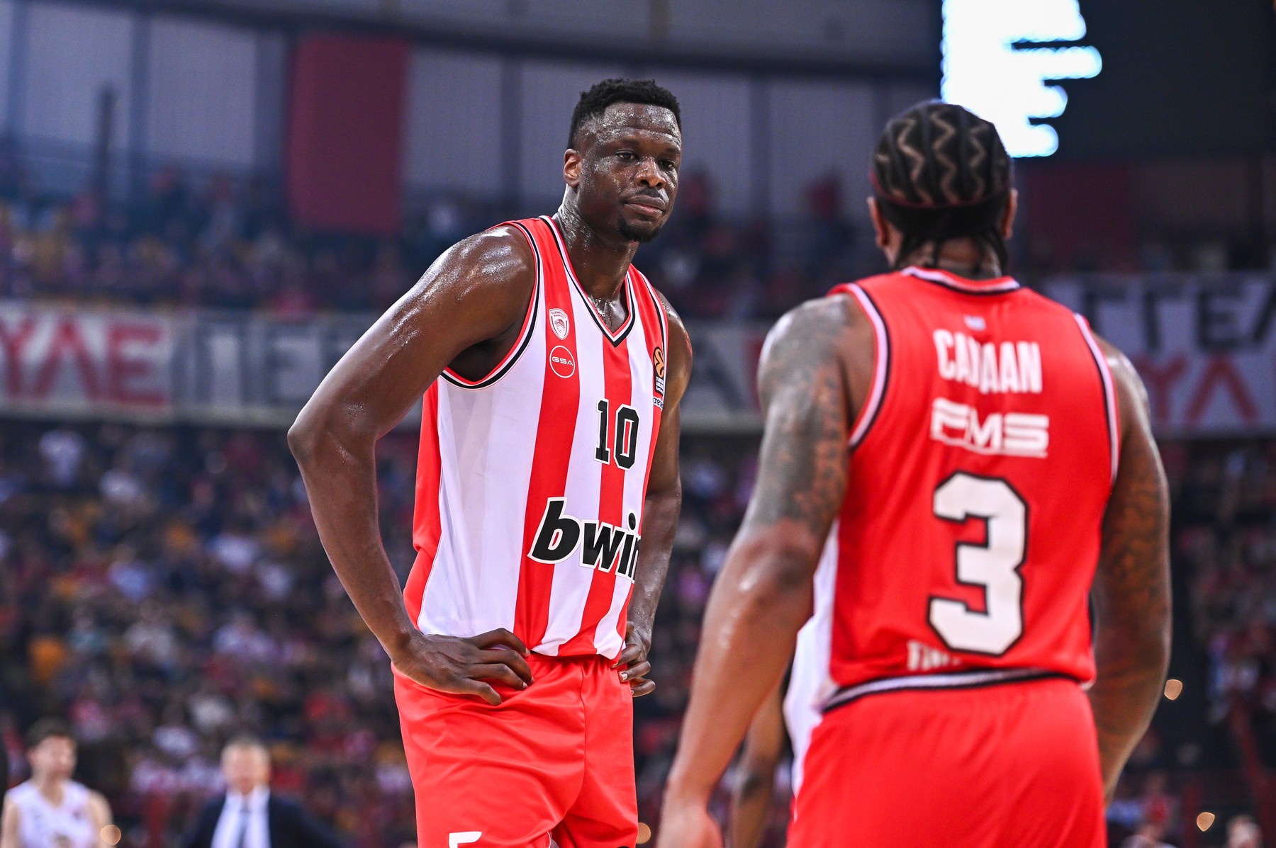 Ko može protiv njih? Olimpijakos iznenada dobio i četvrtog centra, Barcokas može da bira