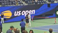 Ovom navijaču su Novak Đoković i kašnjenje meča na US Openu promenili život: Zbog ovoga je dobio i ovacije!