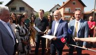 "Šljiva je dobro rodila, to utiče i na cenu": Vučević obišao rekonstruisan vrtić i Sajam šljive u Osečini