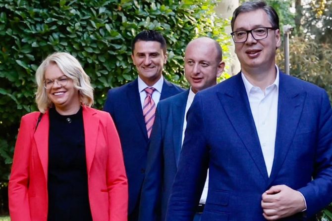 Aleksandar Vučić. delegacija iz Crne Gore Aleksandar Vučić. delegacija iz Crne Gore