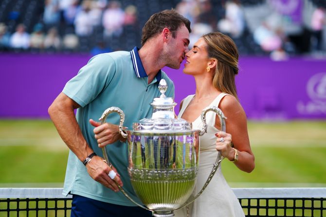 Pejdž Lorens, Tomi Pol Pejdž Lorens, Tomi Pol