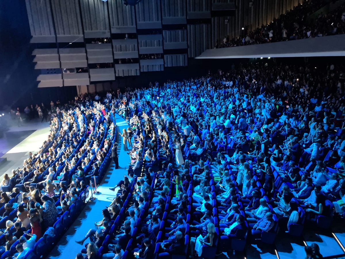 Zaharava i Rjepin 5. maja izvode predstavu "Ples udvoje na vrhovima prstiju" u Sava Centru