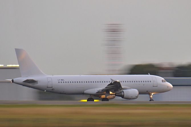 Air Serbia Airbus A320 A319