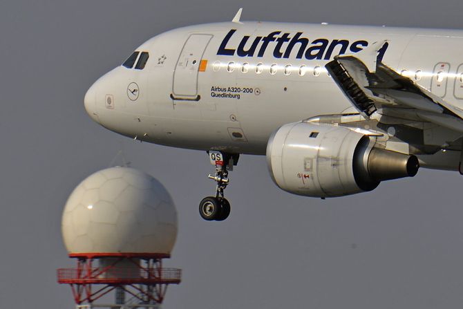 Lufthansa A320 SMTSA Thales Radar