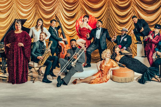 Scott Bradlee's Postmodern Jukebox