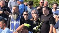 Kristijan Golubović na sahrani Bore Đorđevića: Stajao prvi do popa, tugu nije krio, a evo ko je došao sa njim