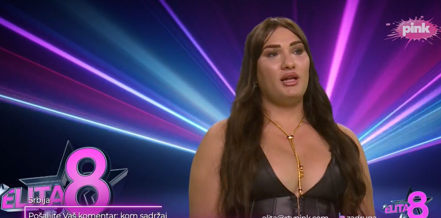 Ana Nikolić pokazala telo posle promene pola! Silikoni, trbušnjaci... Sve "puca" u teretani