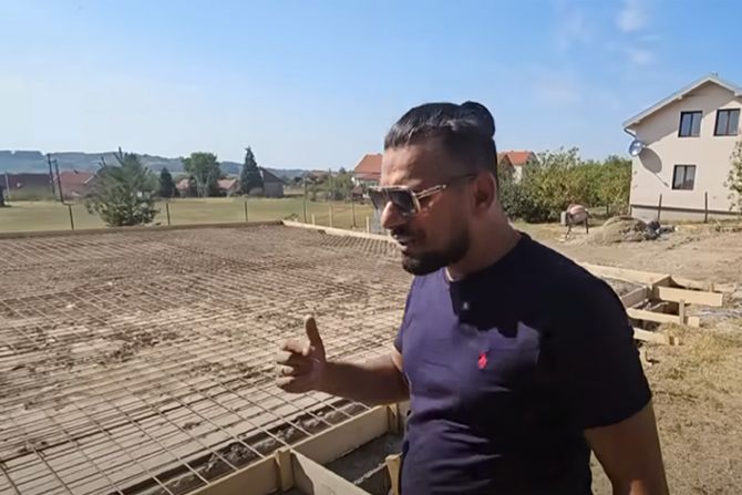 bora santana, milica kemez, kuća
