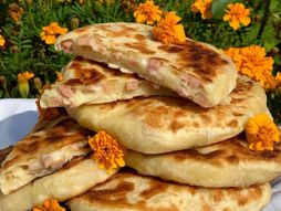 Lepinja sa šunkom i sirom