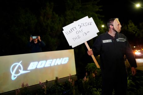 Boing , Boeing,  štrajk