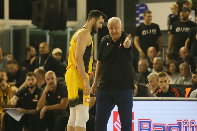 KK Partizan KK AEK