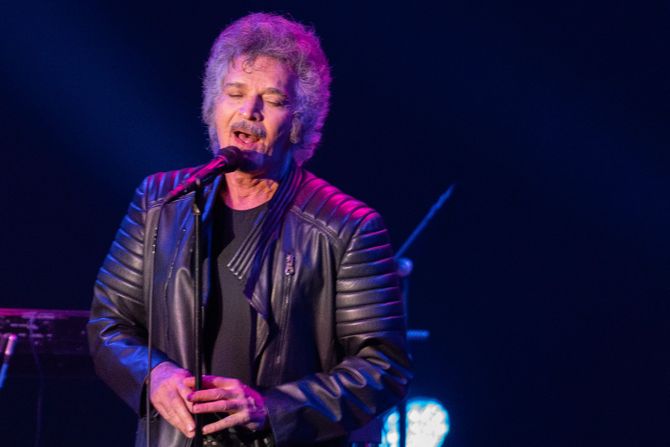 Gino Vannelli, Đino Vaneli