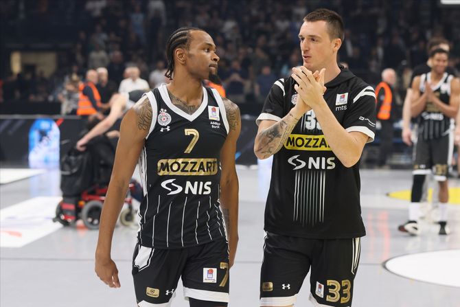Kevin Panter i Danilo Anđušić - KK Partizan Kevin Panter i Danilo Anđušić - KK Partizan
