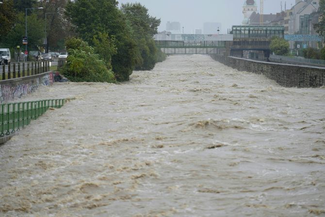 Austrija, poplave, nevreme , Wien, Vin, reka