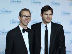 Majkl i Ešton Kučer, Michael Kutcher, Ashton Kutcher, brat blizanac Eštona Kučera