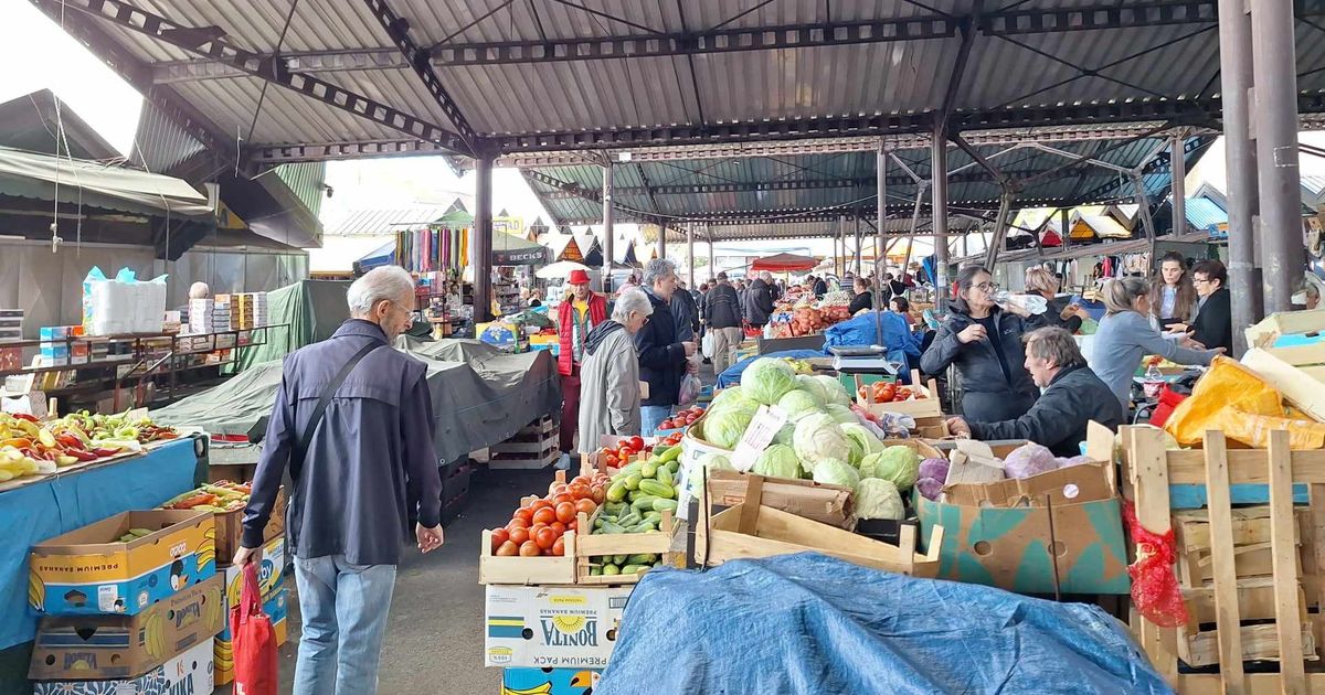 Bor: Gradonačelnik obišao škole, pijacu i markete