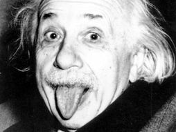 Albert Einstein, Albert Ajnštajn