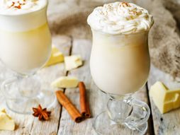 topla bela čokolada, bela čokolada, napitak, topli napitak