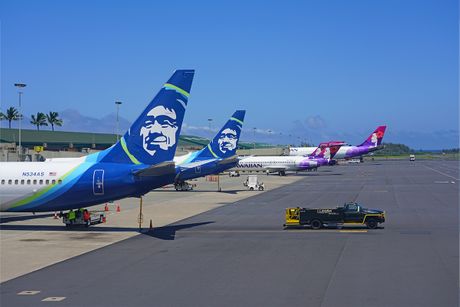 Alaska Airlines - Hawaiian Airlines