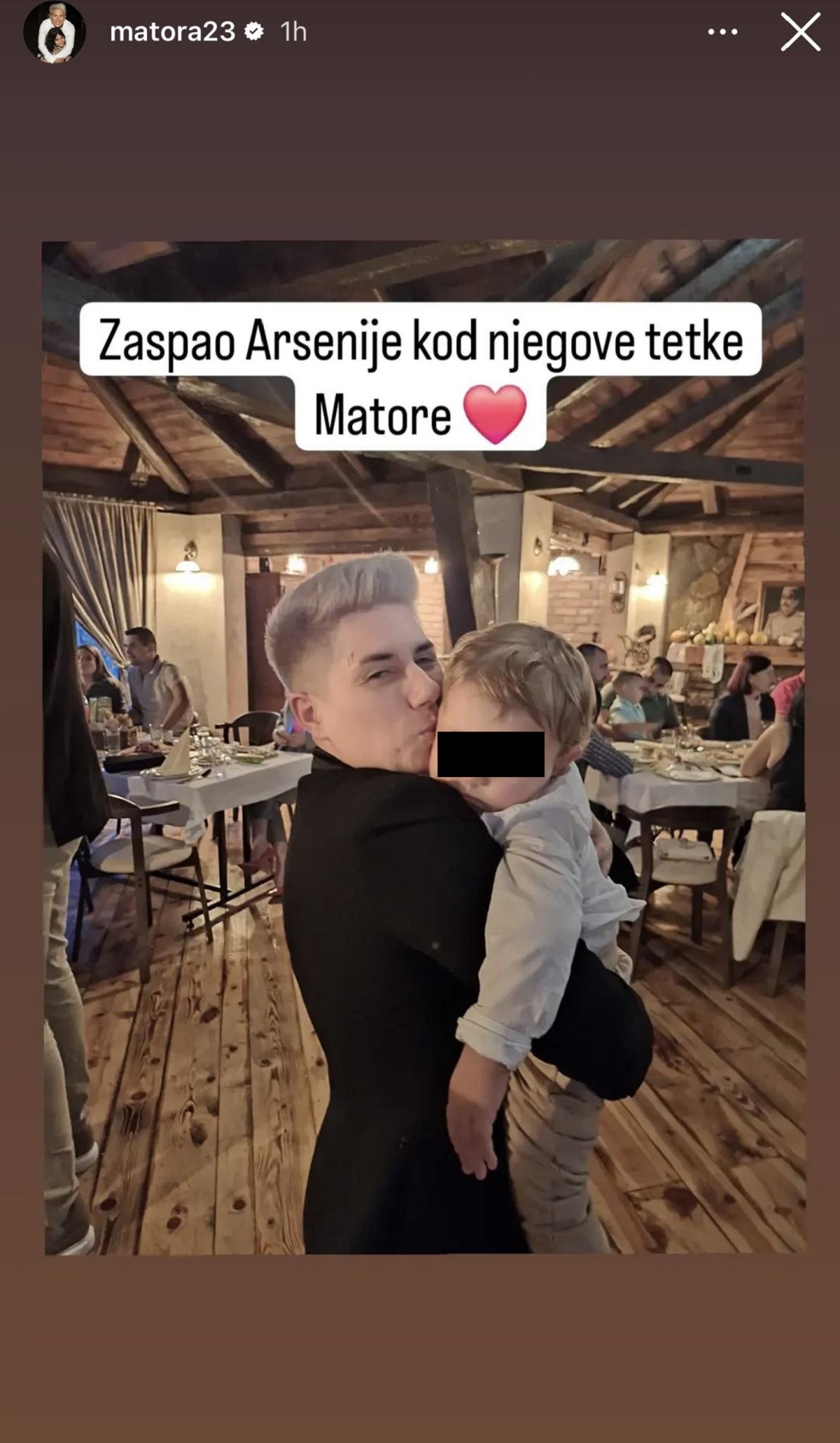 Duplo slavlje kod Mikija Đuričića! Krstio sina Arsenija i proslavio mu prvi rođendan: Na zabavi okupio zadrugare