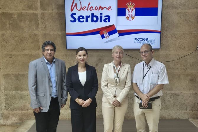 Dr Begović obišla naučne i istraživačke centre u okviru BioKubaFarma Dr Begović obišla naučne i istraživačke centre u okviru BioKubaFarma