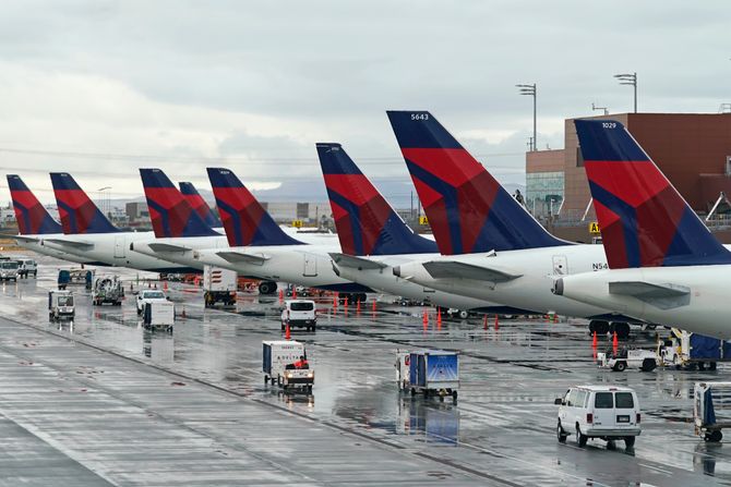 Delta planes avion