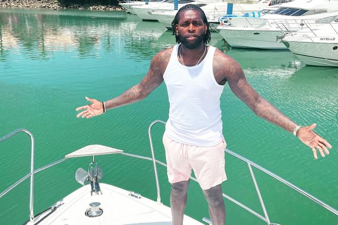 Džej Emanuel -Tomas Džej Emanuel -Tomas