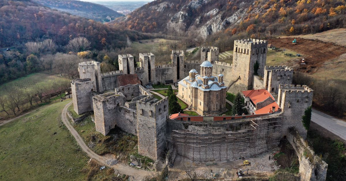 Nedaleko od despotovog grada nalazi se jedan od najlepših manastira ...