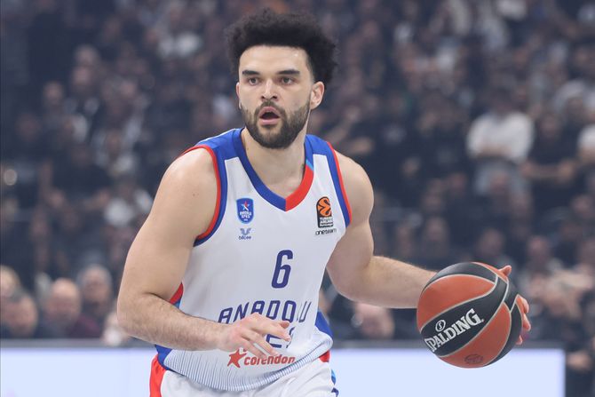 Elajdža Brajant - KK Efes Elajdža Brajant - KK Efes